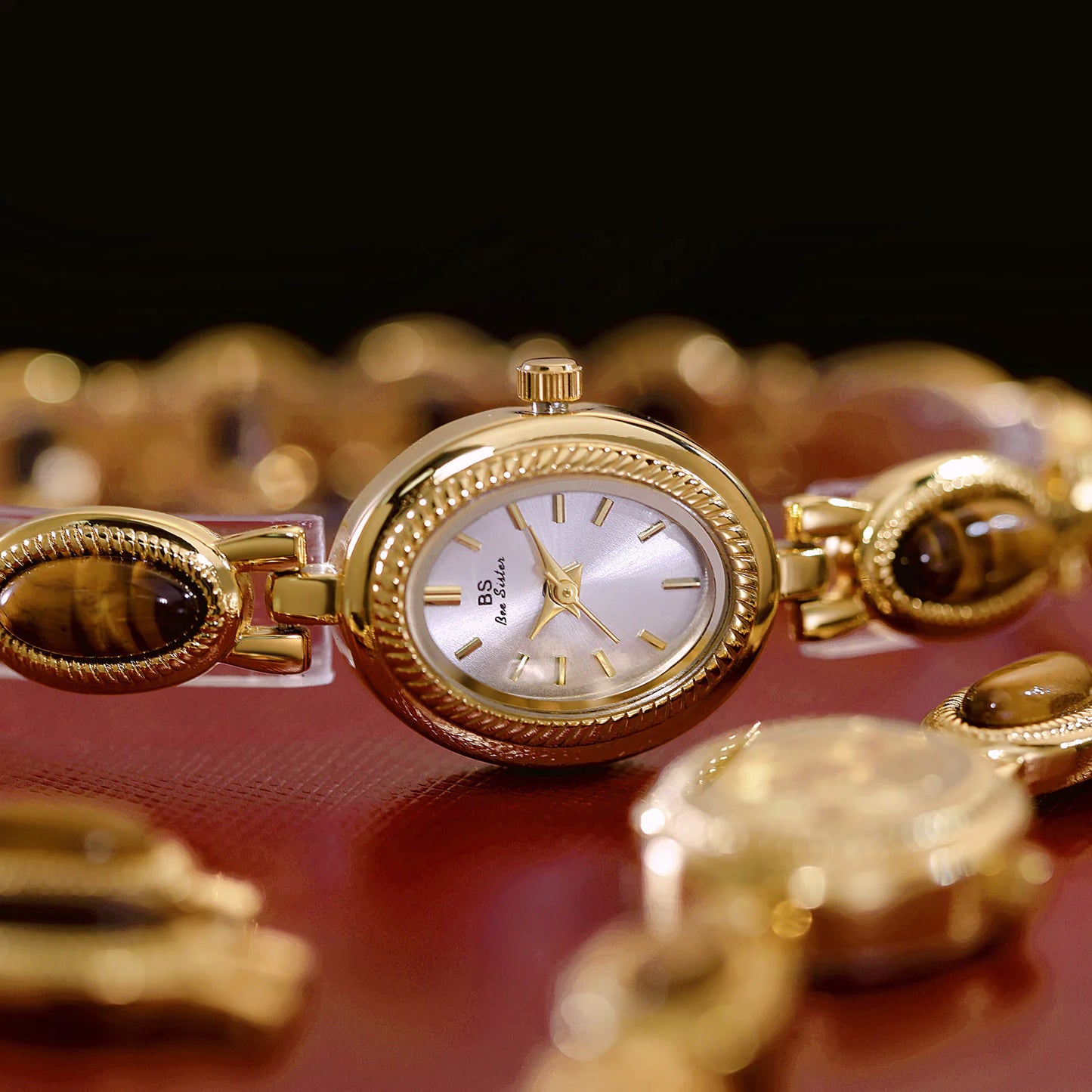 Retro Women Chain Watch